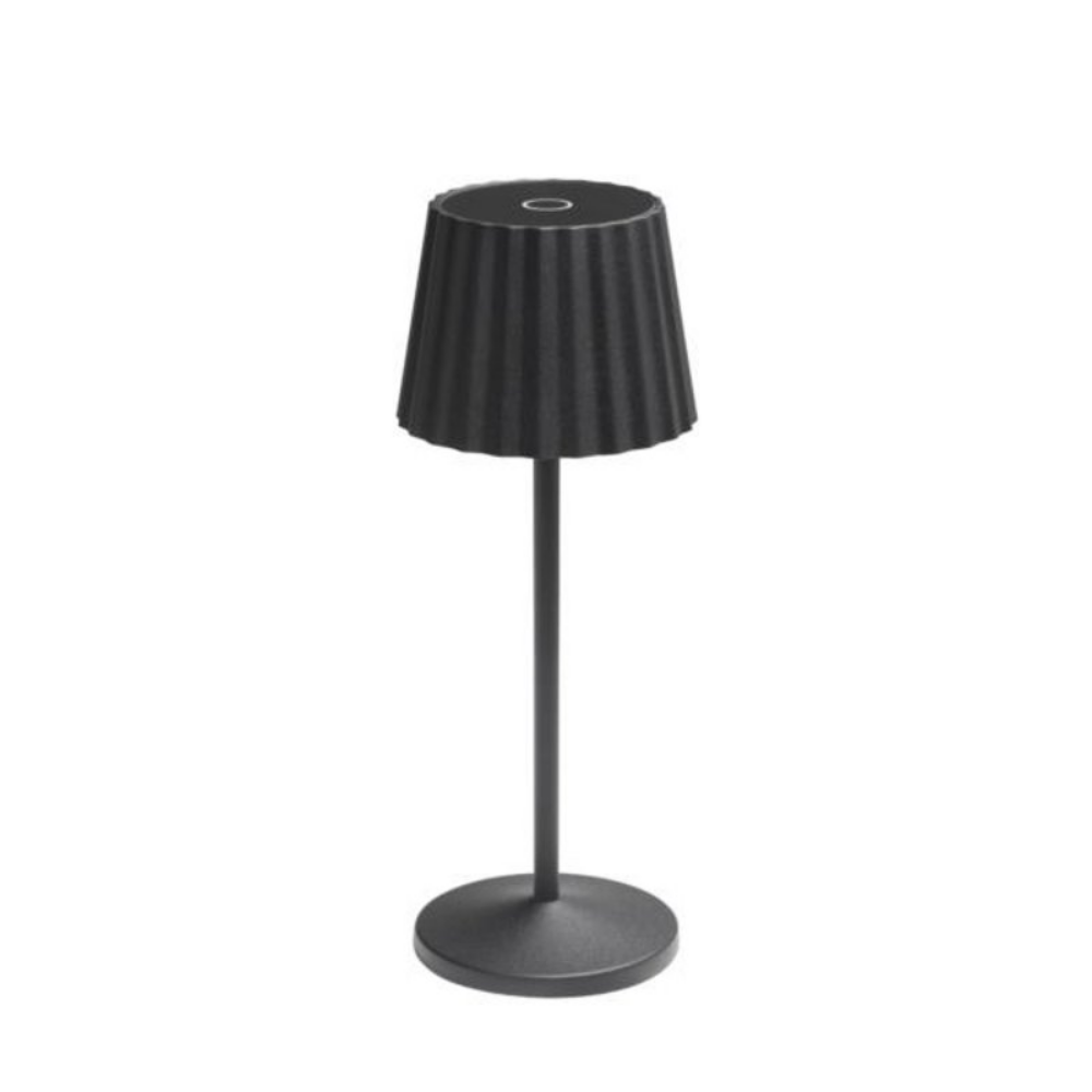 Schwarze Akku-Tischlampe mit geriffeltem Schirm und schlankem Standfuß für Innen- und Außenbeleuchtung