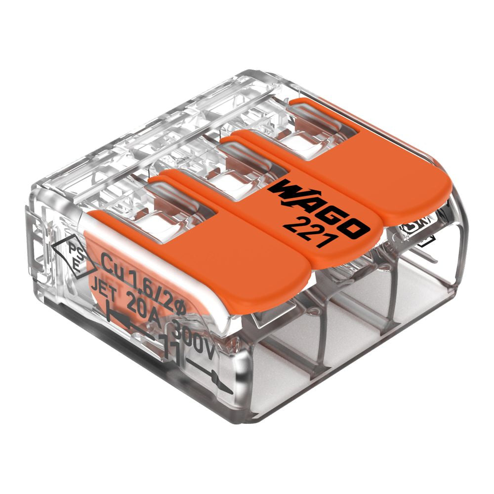 Eine 3-Leiter WAGO COMPACT Verbindungsklemme der Serie 221-413 auf weißem Hintergrund. Die Klemme besitzt ein transparentes Gehäuse, drei geschlossene, orangefarbene Betätigungshebel mit schwarzem WAGO-221-Aufdruck und drei quadratische Leitereinführungen auf der Vorderseite. Auf der linken Seite sind technische Spezifikationen aufgedruckt